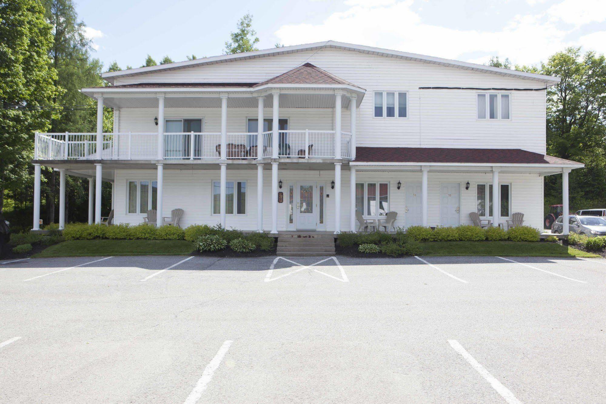 Manoir Du Lac William Saint-Ferdinand Exterior photo